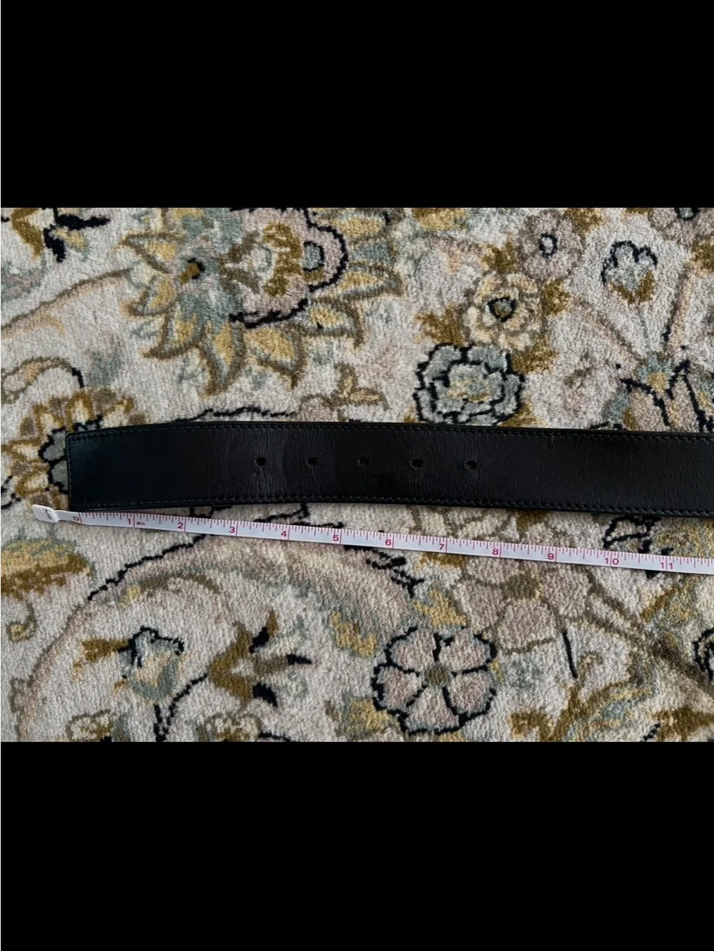 Gucci size 40 Black Leather Belt with Silver Interlocking GG Buckle used